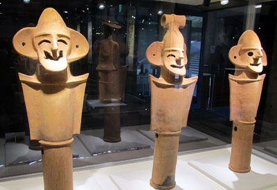 盾持人物埴輪（本庄市、前の山古墳）