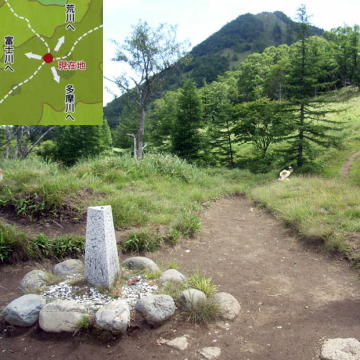 笠取山の分水嶺